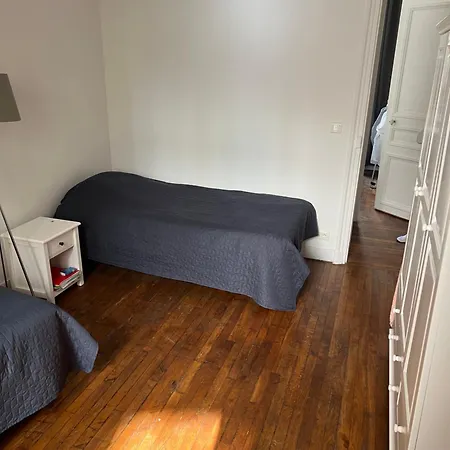 - Champs Elysees - Arc De Triomphe Apartment *