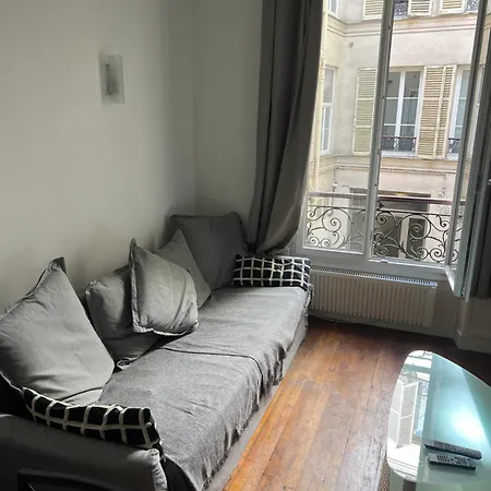 - Champs Elysees - Arc De Triomphe Apartment Paris