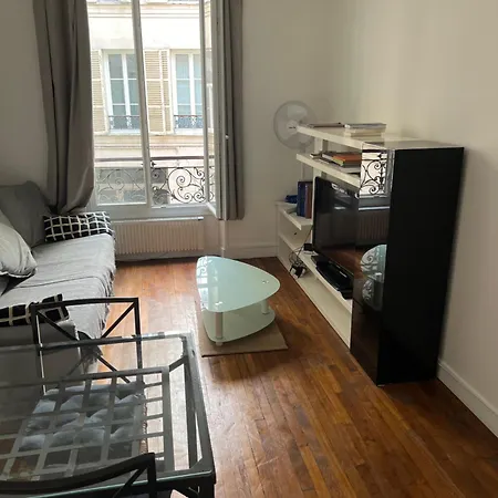 - Champs Elysees - Arc De Triomphe Apartment *